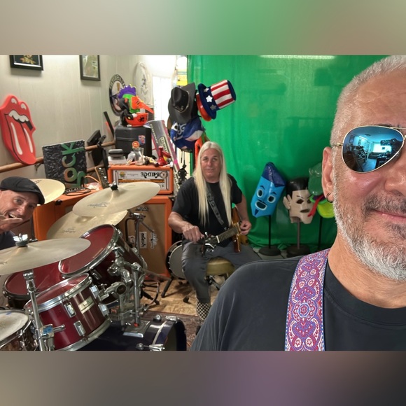 Meet your Posher, Juan carlos - Picture 4 of 5